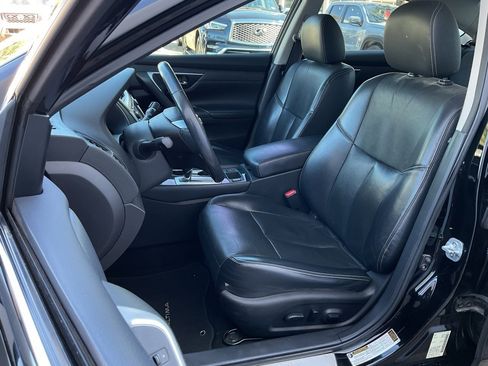 Used 2016 Nissan Altima 2.5 SL w/ 2.5 Technology w/LED Package image 13