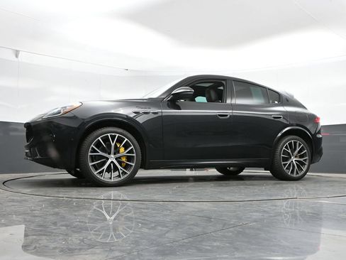 Used 2023 Maserati Grecale Modena AWD/4WD image 45