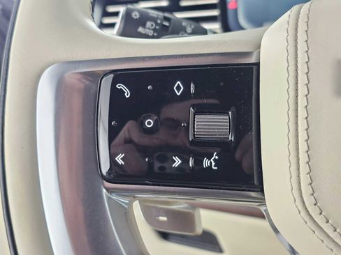 Used 2023 Land Rover Range Rover SE image 27