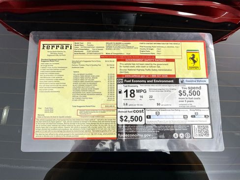 Used 2019 Ferrari Portofino RWD image 38