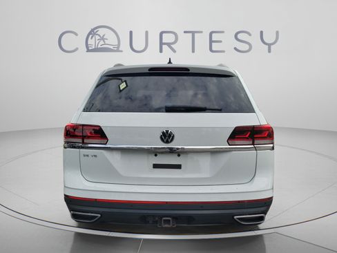 Used 2022 Volkswagen Atlas SE w/ Panoramic Sunroof Package FWD image 9