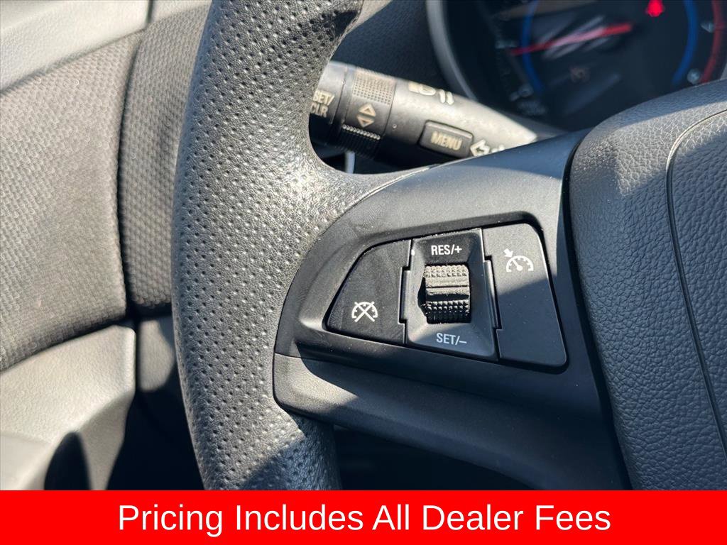 Used 2015 Chevrolet Cruze LT FWD image 17