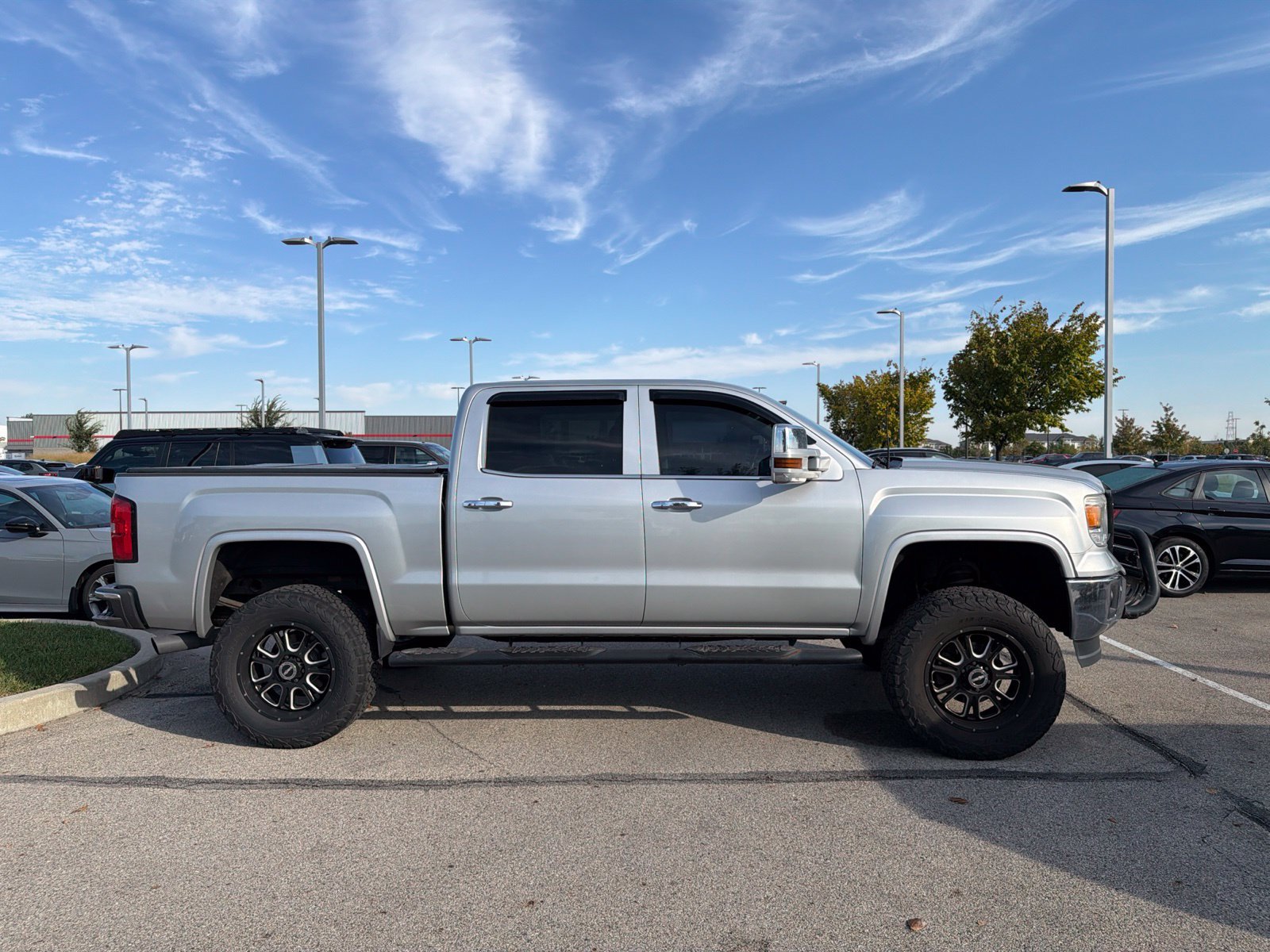 Used 2015 GMC Sierra 1500 SLT w/ SLT Crew Cab Value Package AWD/4WD image 14