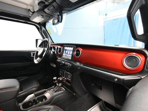 Used 2021 Jeep Gladiator Rubicon AWD/4WD image 23