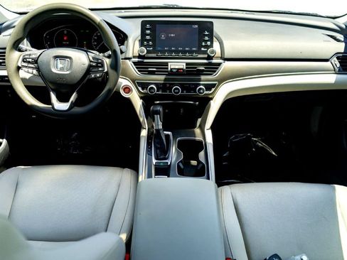 Used 2018 Honda Accord LX image 24