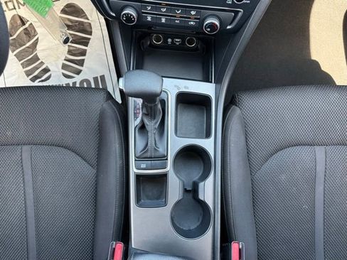 Used 2020 Kia Optima LX FWD image 28