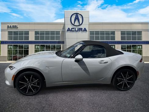 Used 2024 MAZDA MX-5 Miata Grand Touring w/ Weather Package RWD image 2