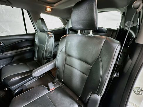 Used 2016 Honda Pilot Elite image 24