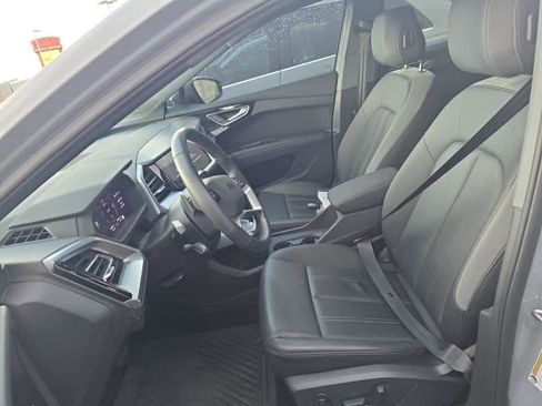 Used 2023 Audi Q4 e-tron Prestige w/ Black Optic Package image 10