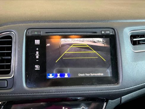 Used 2017 Honda HR-V EX image 29