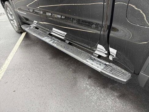 New 2026 GMC Sierra 1500 SLT w/ SLT Premium Plus Package image 30