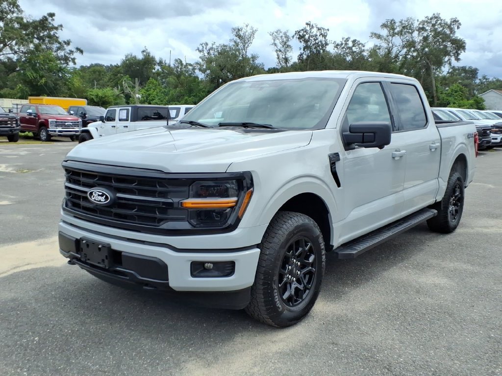 Used 2024 Ford F150 XLT w/ XLT Black Appearance Package AWD/4WD image 3