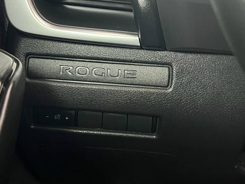Used 2023 Nissan Rogue S AWD/4WD image 25