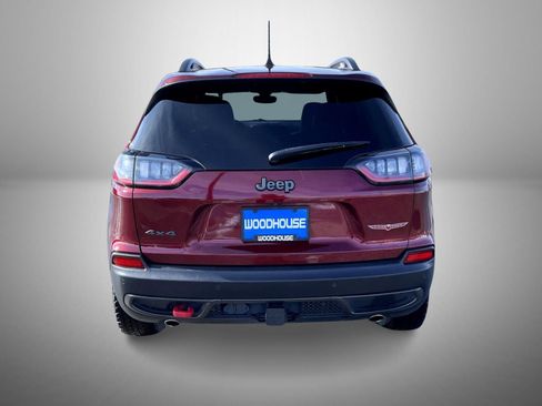 Used 2019 Jeep Cherokee Trailhawk image 6