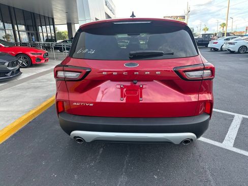 Certified 2025 Ford Escape Active FWD image 5