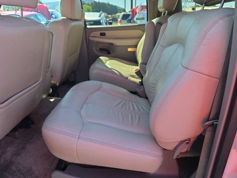 Used 2001 Chevrolet Suburban 2500 LT w/ LT Preferred Equipment Group AWD/4WD image 10