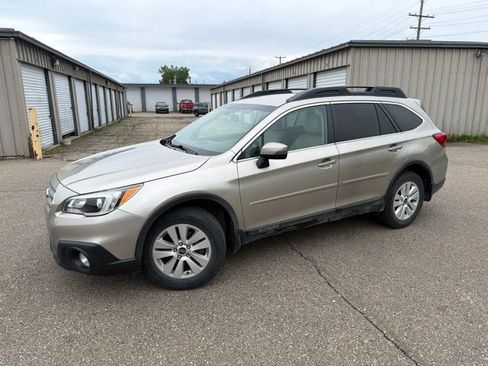 Used 2015 Subaru Outback 2.5i Premium AWD/4WD image 1