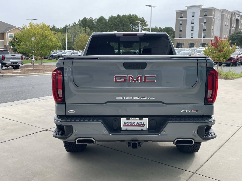 Used 2020 GMC Sierra 1500 AT4 w/ AT4 Premium Package AWD/4WD image 3