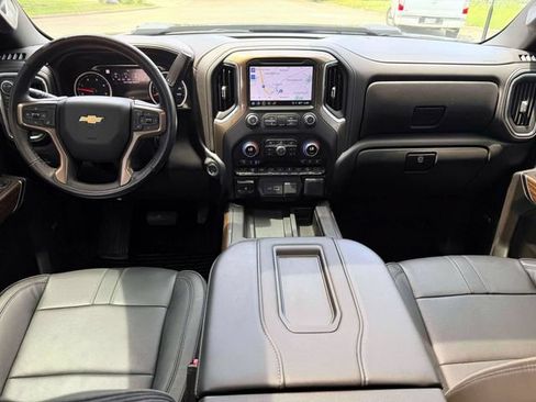 Used 2022 Chevrolet Silverado 2500 High Country AWD/4WD image 17