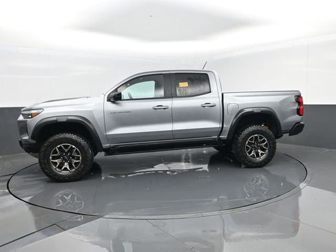 Used 2024 Chevrolet Colorado ZR2 image 5