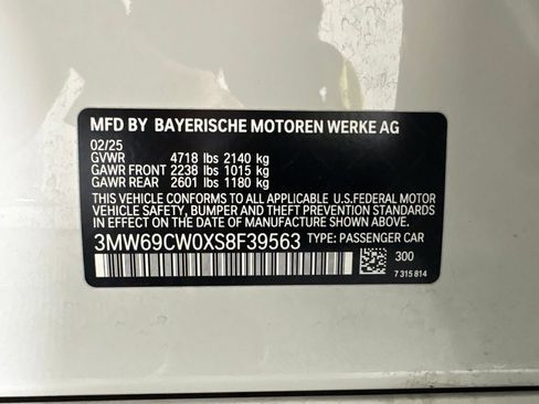 Certified 2025 BMW 330i Sedan w/ Convenience Package RWD image 33