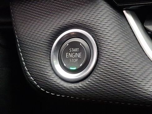Used 2025 Chevrolet Equinox LT FWD image 17