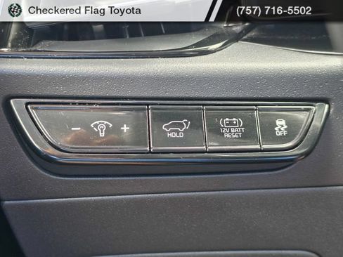 Used 2023 Kia Niro SX Touring FWD image 25