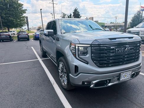 Used 2024 GMC Sierra 1500 Denali Ultimate AWD/4WD image 3