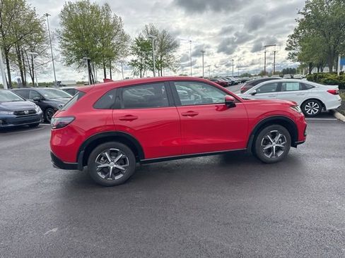 Used 2024 Honda HR-V EX-L image 11