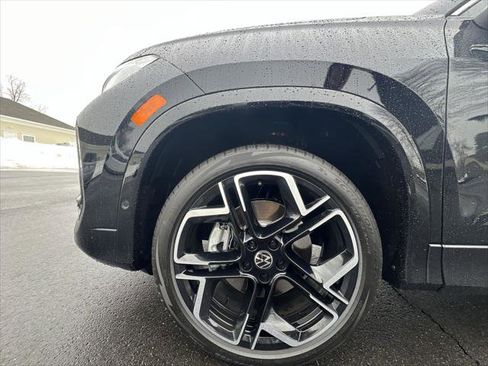 New 2026 Volkswagen Tiguan SEL R-Line image 10
