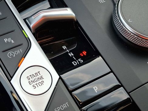 Used 2023 BMW 230i xDrive Coupe w/ Premium Package image 15