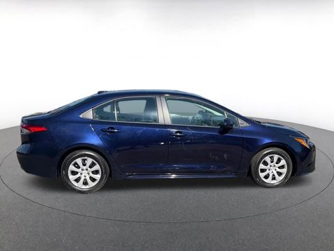 Used 2025 Toyota Corolla LE image 16