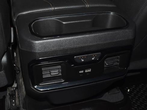 Used 2024 GMC Sierra 2500 AT4 w/ Technology Package image 31