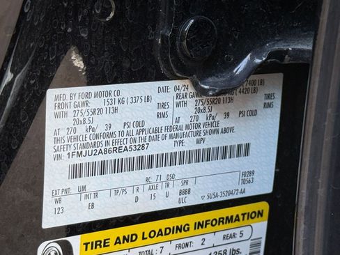 Used 2024 Ford Expedition Limited AWD/4WD image 32