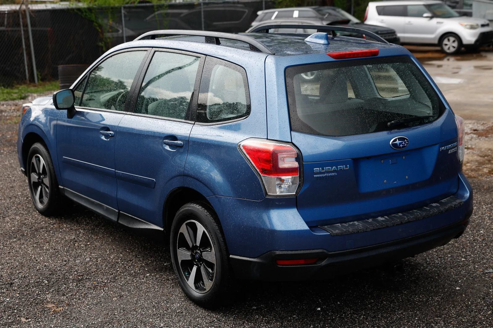 Used 2017 Subaru Forester 2.5i w/ Alloy Wheel Package AWD/4WD image 4