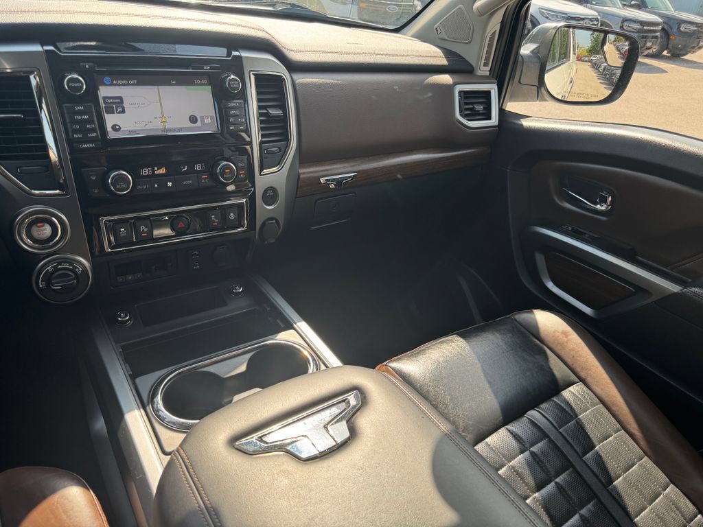 Used 2018 Nissan Titan Platinum Reserve AWD/4WD image 24