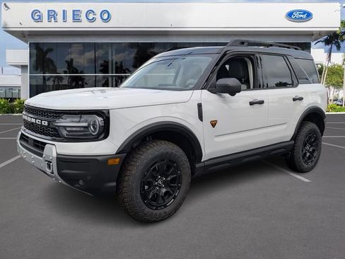 New 2026 Ford Bronco Sport Badlands w/ Sasquatch Badlands Package AWD/4WD image 3