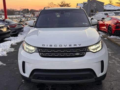 Used 2020 Land Rover Discovery SE image 3