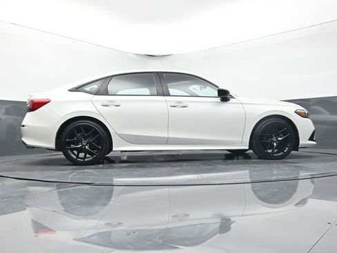 Used 2023 Honda Civic Sport image 12