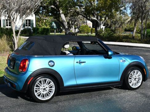 Used 2017 MINI Cooper S image 41