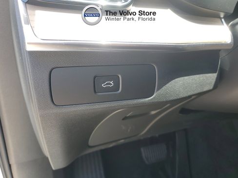 Used 2026 Volvo XC90 B6 Plus w/ Protection Package Premier AWD/4WD image 28