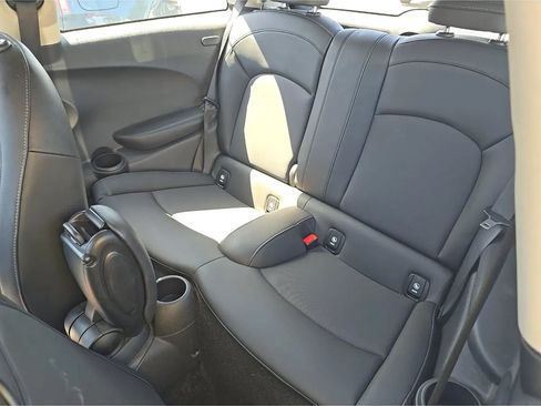 Used 2021 MINI Cooper 2-Door Hardtop FWD image 8