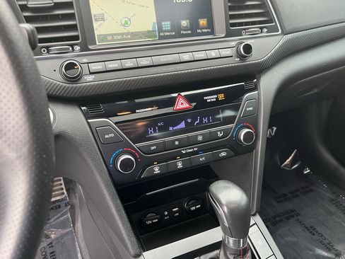 Used 2018 Hyundai Elantra Sport w/ Sport Premium Package 03 FWD image 24