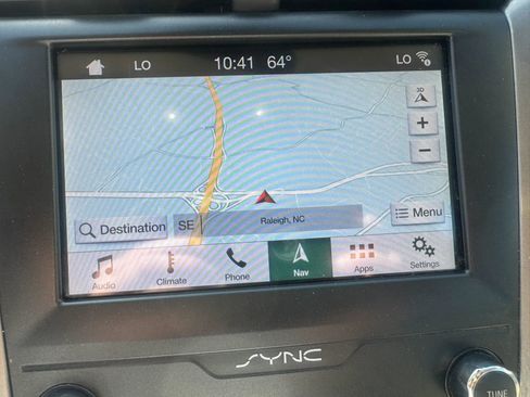 Used 2019 Ford Fusion SE image 25