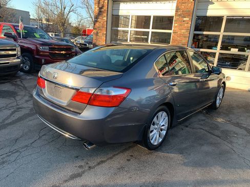 Used 2014 Honda Accord EX image 3