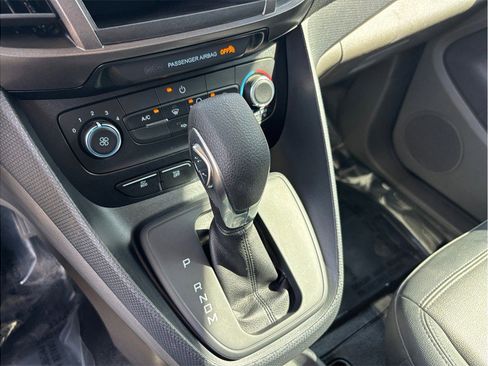 Used 2021 Ford Transit Connect XL image 28