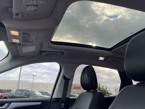 Used 2022 Ford Escape SEL w/ Technology Package image 12