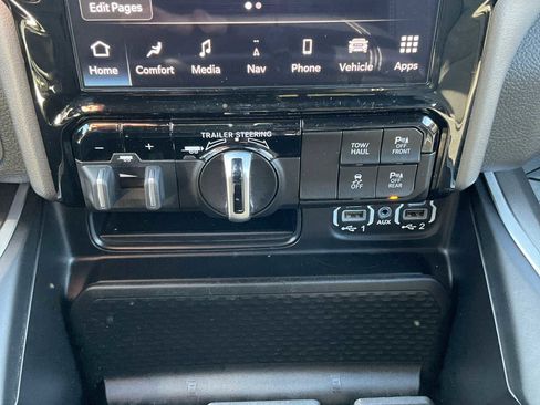 Used 2023 RAM 1500 Big Horn image 37