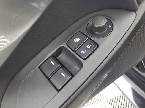 Used 2017 FIAT 124 Spider Classica image 28