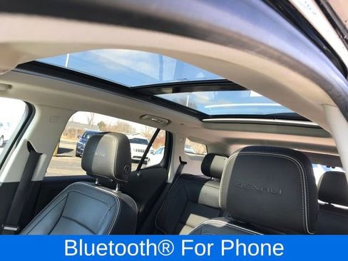 Certified 2019 GMC Terrain Denali w/ Advanced Safety Package AWD/4WD image 15